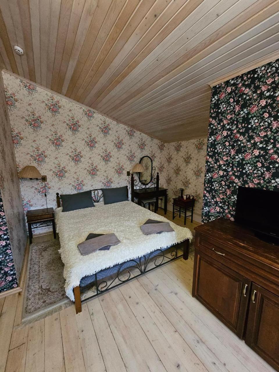Minihotel Zolotoe Runo Ploskoye Exteriér fotografie