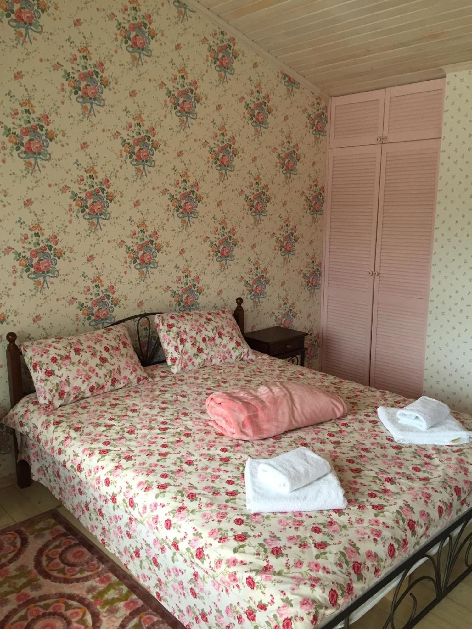 Minihotel Zolotoe Runo Ploskoye Pokoj fotografie