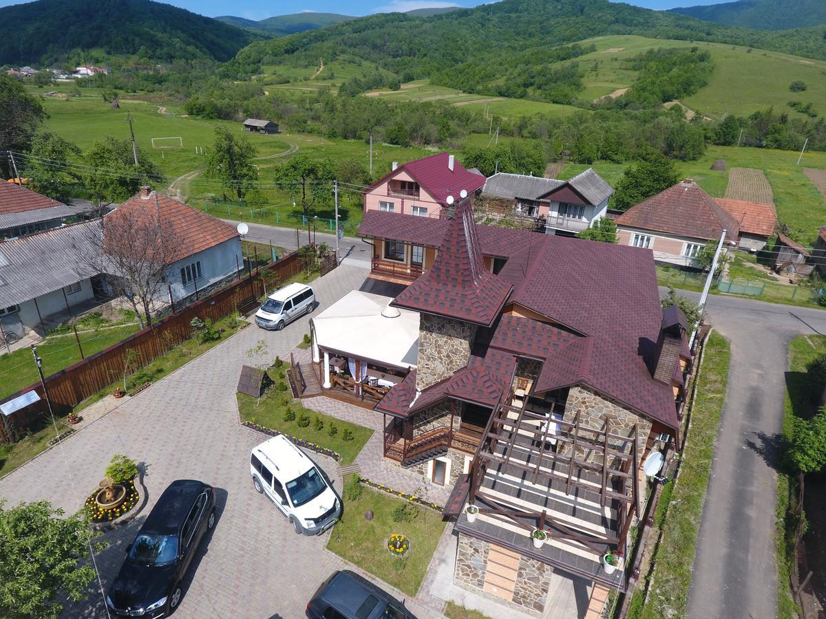 Minihotel Zolotoe Runo Ploskoye Exteriér fotografie